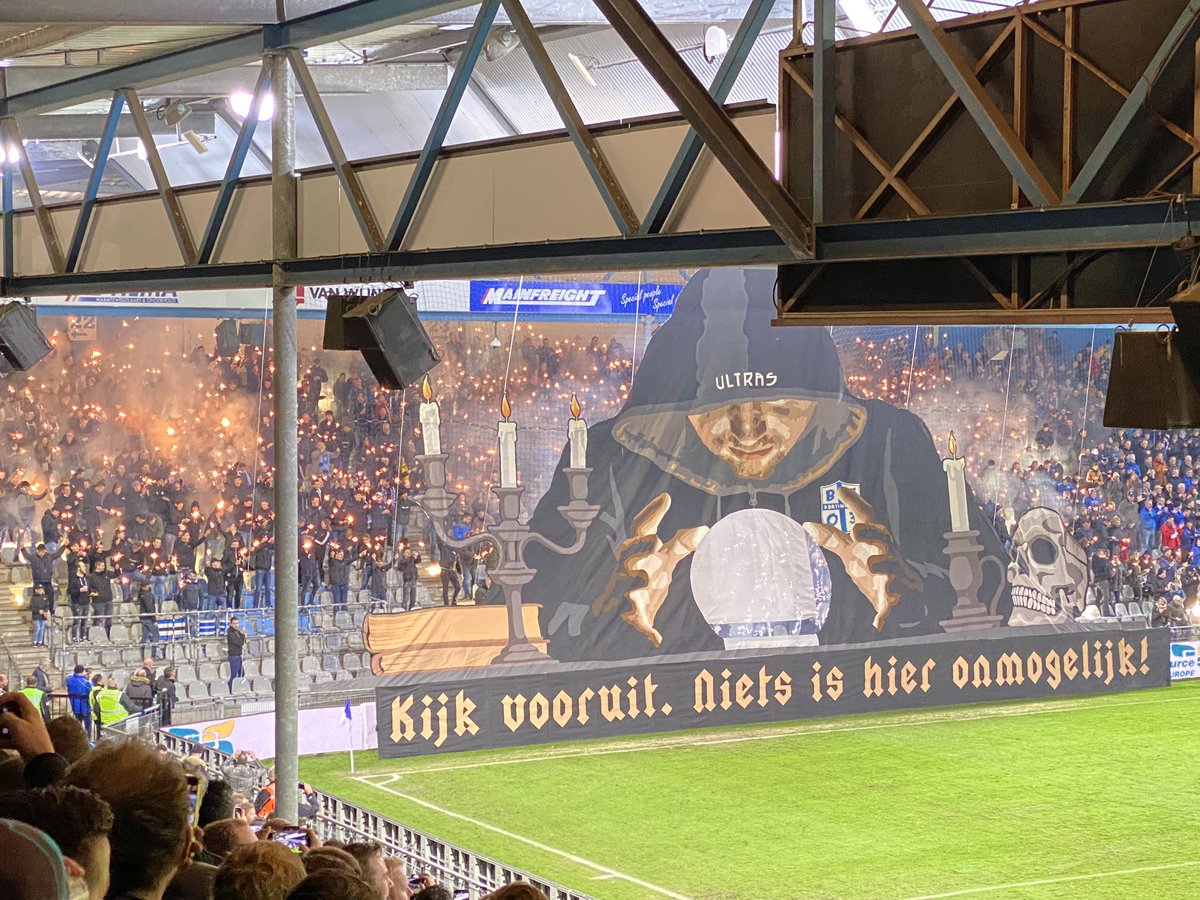 StefBosgoed's tweet photo. Briljant! #GRAutr #tifo #deGraafschap https://t.co/z3GG7wkZ0j