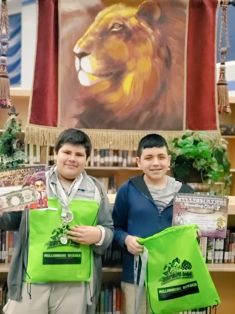 libraryharwell's tweet photo. Harwell's top readers enjoying their Royal Court Luncheon https://t.co/vQnC0gJ8Ne