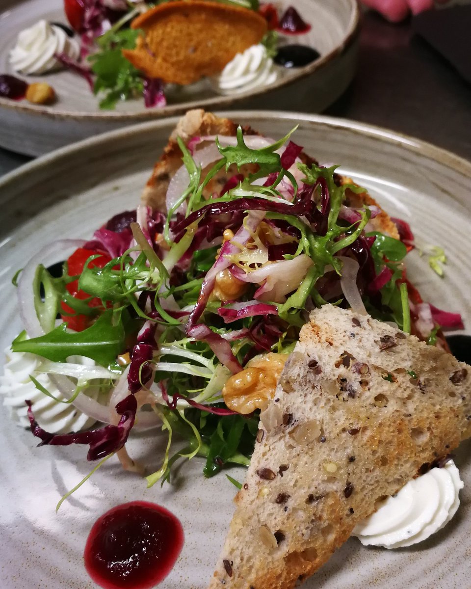 SmugglersTable's tweet photo. Whipped Fivemiletown Goats Cheese - Roast Beetroot - Walnuts - Baby Leaves - Croute

Tables available if you fancy a treat!! 

#SmugglersTable #Killyleagh #FivemiletownGoatsCheese #TablesAvailable @RoyAbra35073397 https://t.co/MqhEL5v8p2