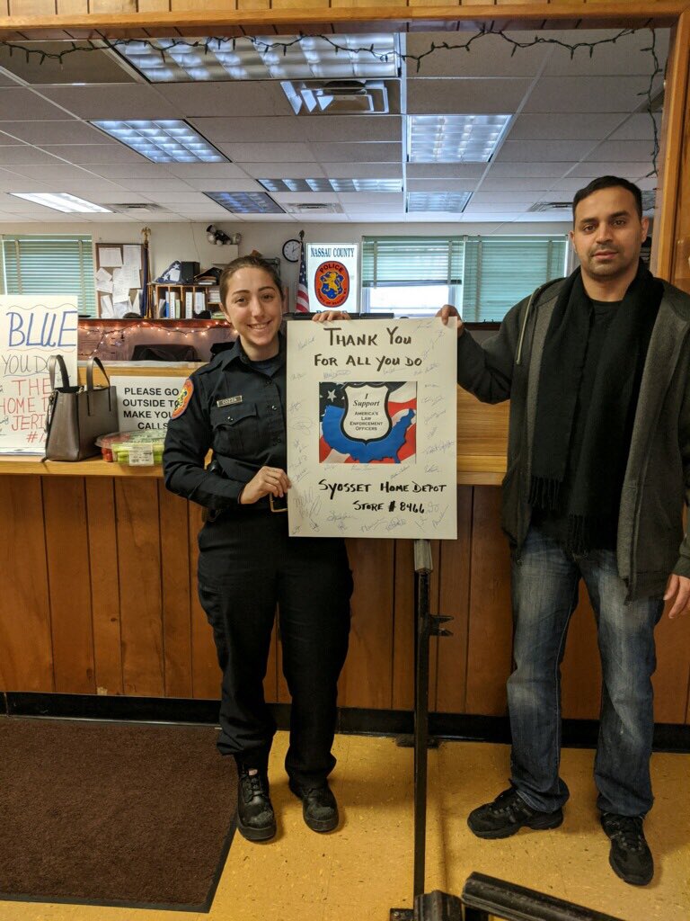 Jayson Drucker (@jaysondrucker) on Twitter photo Great day appreciating our local law enforcement!! Thank you for all you do for us and the community!! <a href="/SasekMike/">Mike Sasek</a> <a href="/patiaquinta/">patiaquinta</a> Great day appreciating our local law enforcement!! Thank you for all you do for us and the community!! <a href="/SasekMike/">Mike Sasek</a> <a href="/patiaquinta/">patiaquinta</a>