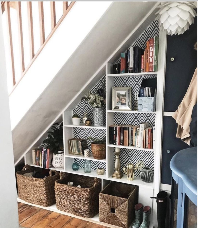 We love the use of space under the stairs! @apartmenttherapy (pic: @melaniejadedesign) #GroganHomes