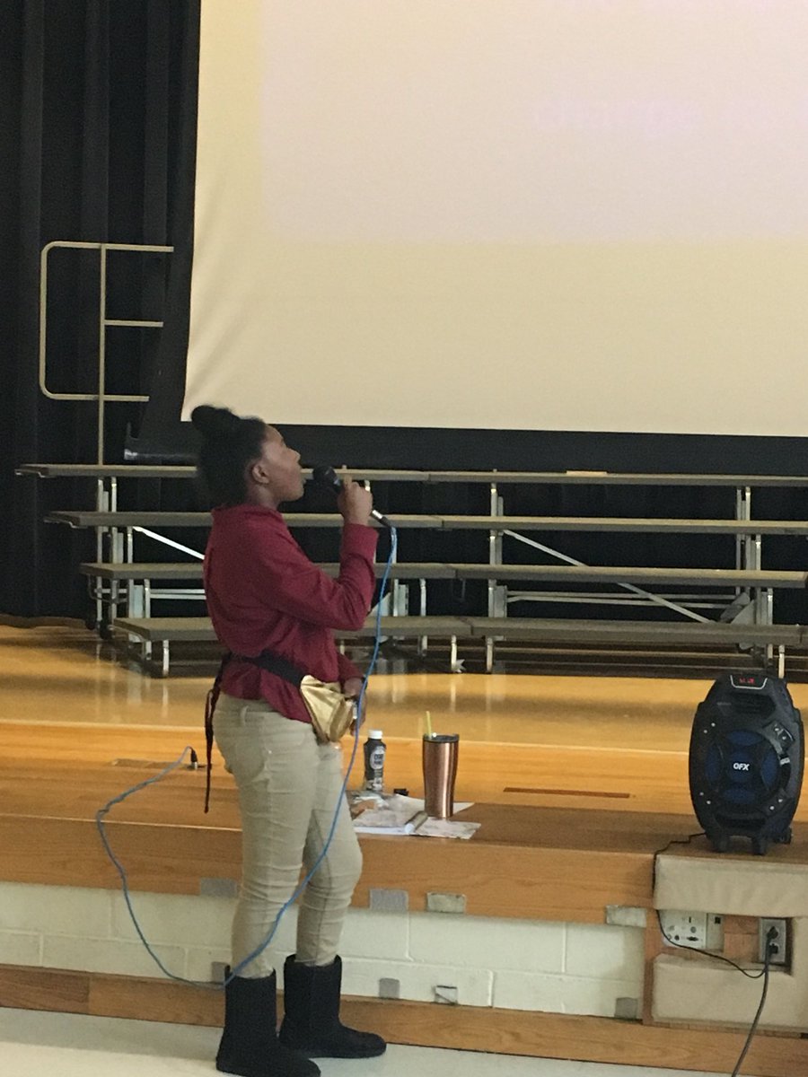 AVALONEAGLES's tweet photo. Avalon’s Got Talent PBIS karaoke https://t.co/nPLCq6WLSx
