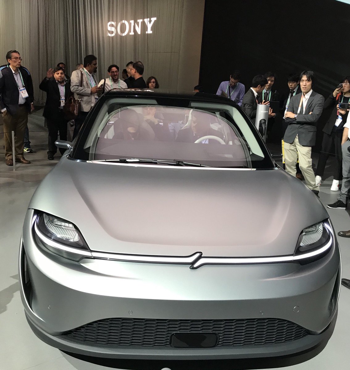 Susan Lee tweet media