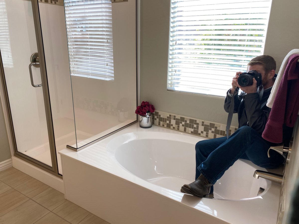 KnoodleAgency's tweet photo. Getting that perfect shot 👌

Great morning shooting Fulton Homes model homes in Maricopa! https://t.co/bEu2O1ahj4