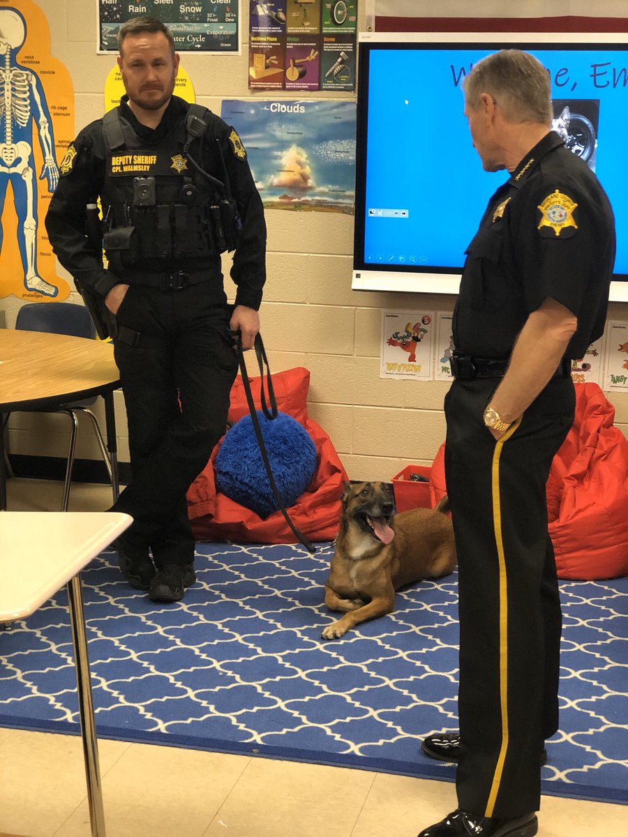 SeeTheAble1's tweet image. Thank you SO MUCH to #SheriffLott, @Gavin_Walmsley and @emy_k9 from @RCSD for coming to see us!!! We learned so much AND had fun!!! 💙⚔️❤️🐕👮🏻‍♂️#SeeTheAble #CommunityPolicing @CraytonMiddle