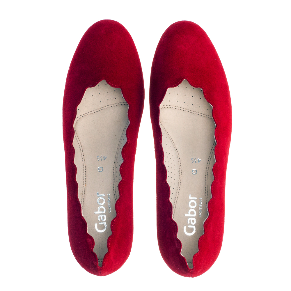 Mozimo Shoes on X: "Feature Friday 👀 Gabor Gigi Modern Low Heel Court Shoes in Red &gt;&gt; https://t.co/6dBoqqoiSj FREE UK DELIVERY! Women's modern court shoes in red - easy fit
