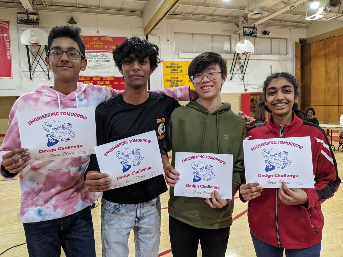 EdisonSTEM's tweet photo. Congratualtions to our design challenge winners. @EngineeringTmrw #shinebrightedison @Edison_HS https://t.co/utAzQun0Sd