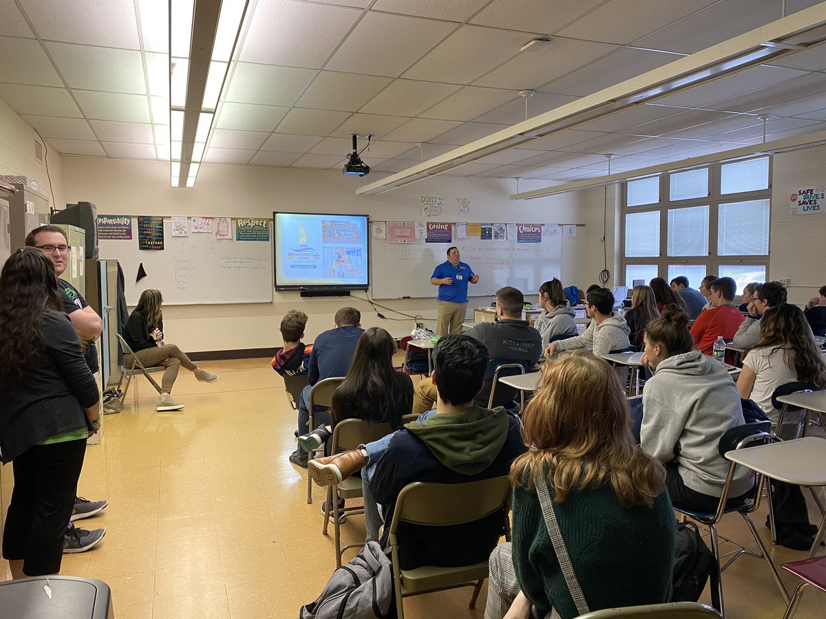 jspooner121's tweet photo. Thanks to the #njsharingnetwork for talking with our seniors about organ and tissue donation & thank you to our friend & KRHS grad Victor Cirringione for sharing his transplant story with us! #givelife #awareness https://t.co/IBDvzi9keC