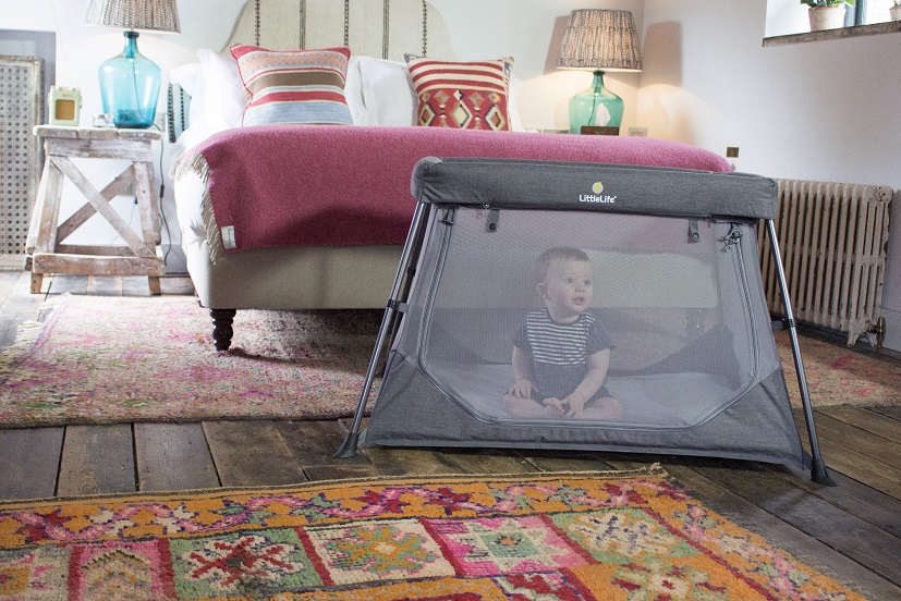 littlelife featherlite travel cot