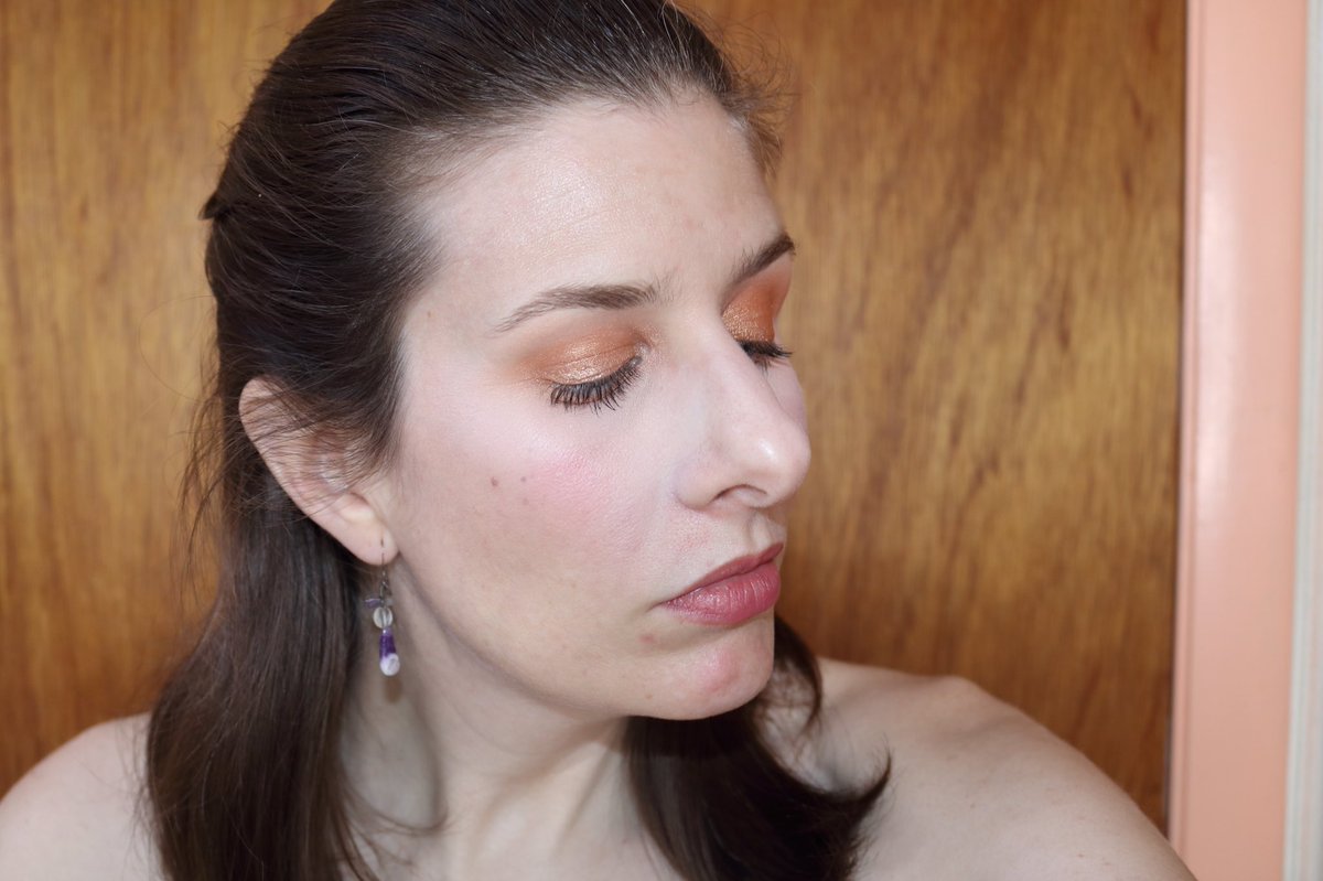 OSP_FL's tweet photo. Two neutral eye looks using the @juviasplace #themagicmini palette. This is day 5 of my neutrals series using colorful palettes. https://t.co/8H2RGGtM7m