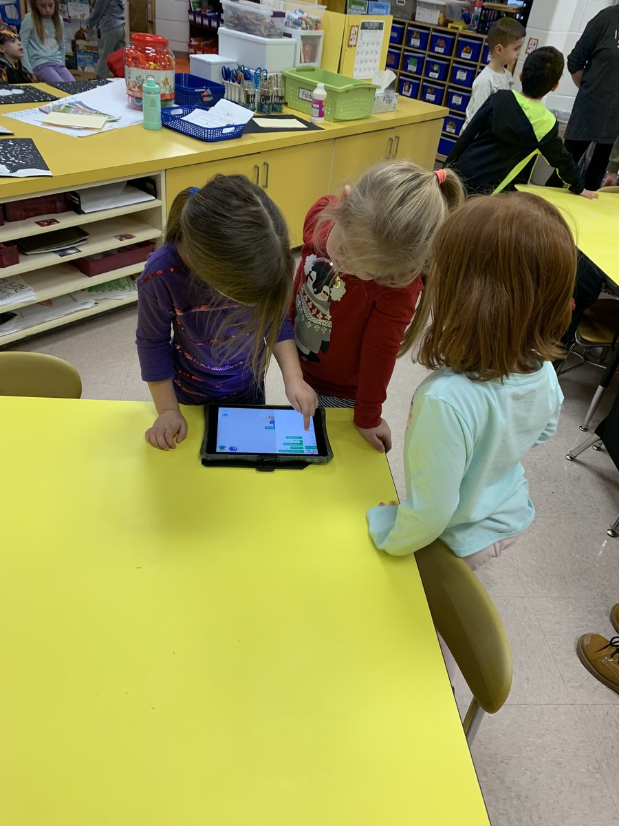 Using Dash robots for our hour of code and teaching K Ss how to use them! #prideofLL #collaboratingisfun #STEM #bpsne