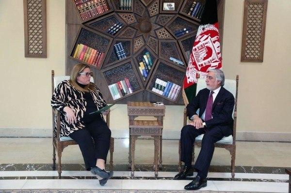 Askare14's tweet photo. تاکید داکتر عبدالله بر حل مسالمت‌آمیز تنش میان امریکا و ایران
 
رییس اجرایی حکومت در دیدار با دیپلمات‌های امریکایی و بریتانیایی بر حل مسالمت‌آمیز تنش‌های اخیر میان ایران و امریکا تاکید کرده است https://t.co/Tn8QOSi1CM https://t.co/5GsVGCGe4g
