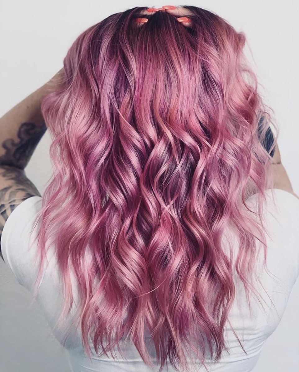 businessofbalay's tweet image. RT olaplex 💕Being able to express yourself through your hair color is an amazing thing! #OLAPLEX is here to help you achieve the colors you have always dreamed of! Fun fact: 👩‍🏫 when you have more healthy bonds in the hair, the longer the color stays fre…