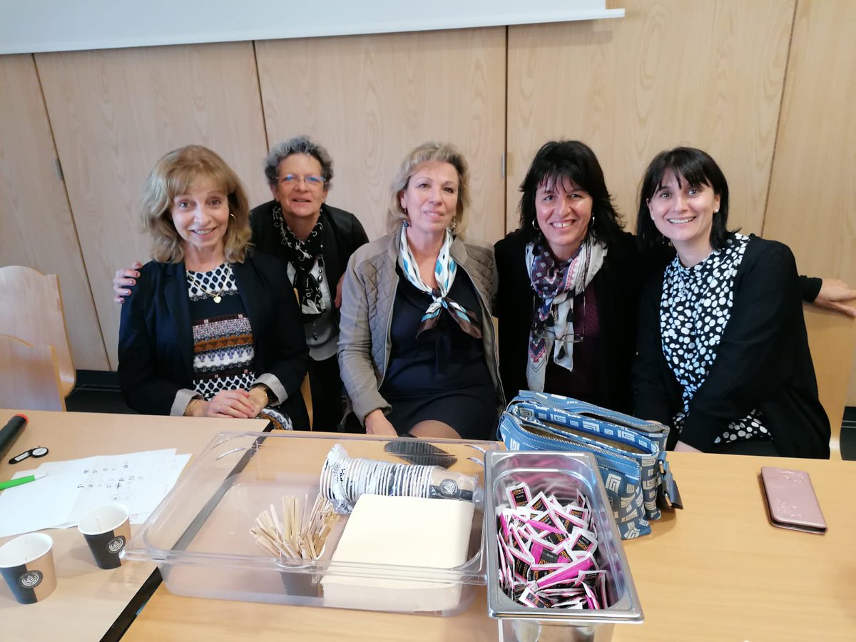TertiaireParda's tweet photo. Merci aux élèves de @BTSTourismeAuch et @BtsMucAuch  du @LyceePardailhan pour leur investissement lors des #tablesrondes qui visaient à  mieux orienter nos élèves de @TertiaireParda Des témoignages éclairants des BTS sont nés de véritables désirs d'orientation #poursuitesdetudes https://t.co/25uu7eDWtq