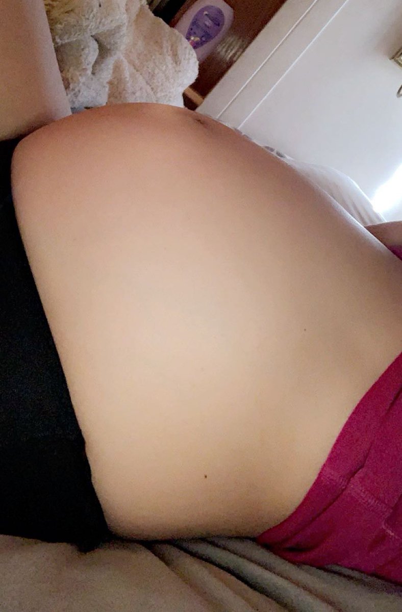 HopeGalindo26's tweet photo. another week past & we are one more week closer to meeting baby A!!!
enjoy my #29week bumpdate 🤰🏻💓 https://t.co/X0YgoOcGxC