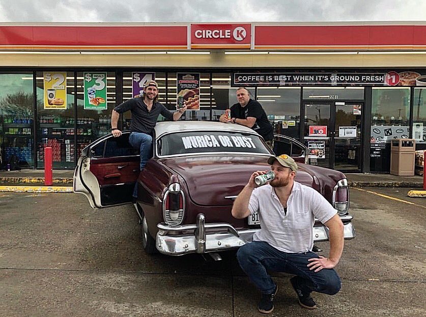 gasmonkeyenergy's tweet photo. The 56’ Mercury wouldn’t start this morning, they’ve had 2 breakdowns &amp; almost ran out of the fuel!

But @patrioticguy and his buds still made it to @circlekstores in Kaufman TX!

Now that’s dedication!

Only 45 more miles to @gasmonkeygarage!

Do you think they can make it? https://t.co/iBIE8PqYg3