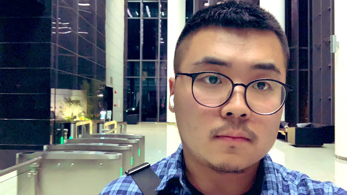 zhoumo0608's tweet photo. Go home alone💔 https://t.co/3etE1BYeRS