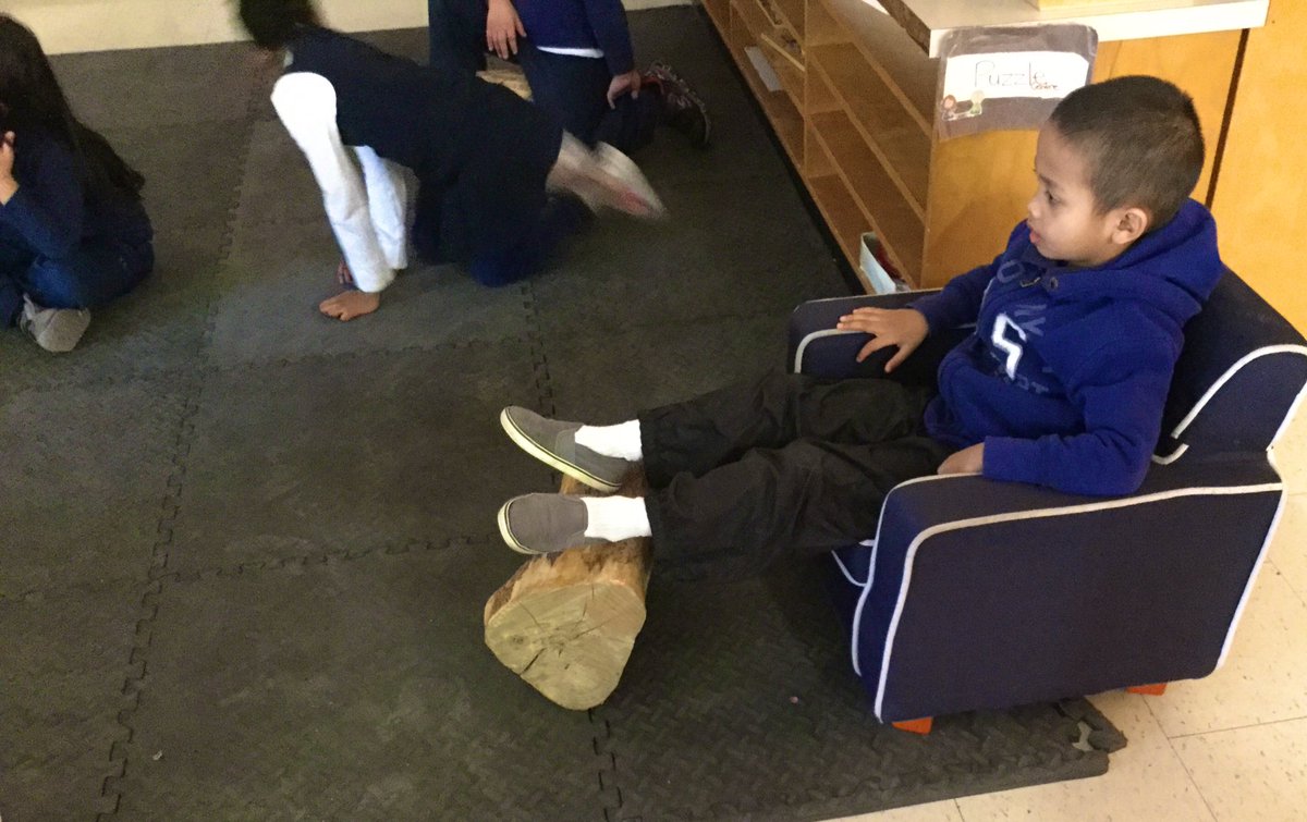 F_Garofalo1's tweet photo. #FeetUpFriday! Get it little man!
#IssaMood #Loungin’ #TGIF #GatheringTime #GetComfy #RnR #FreedomOfChoice #FreedomOfExpression #TCDSB #HolyFamilyTCDSB https://t.co/HGK52lBaLx
