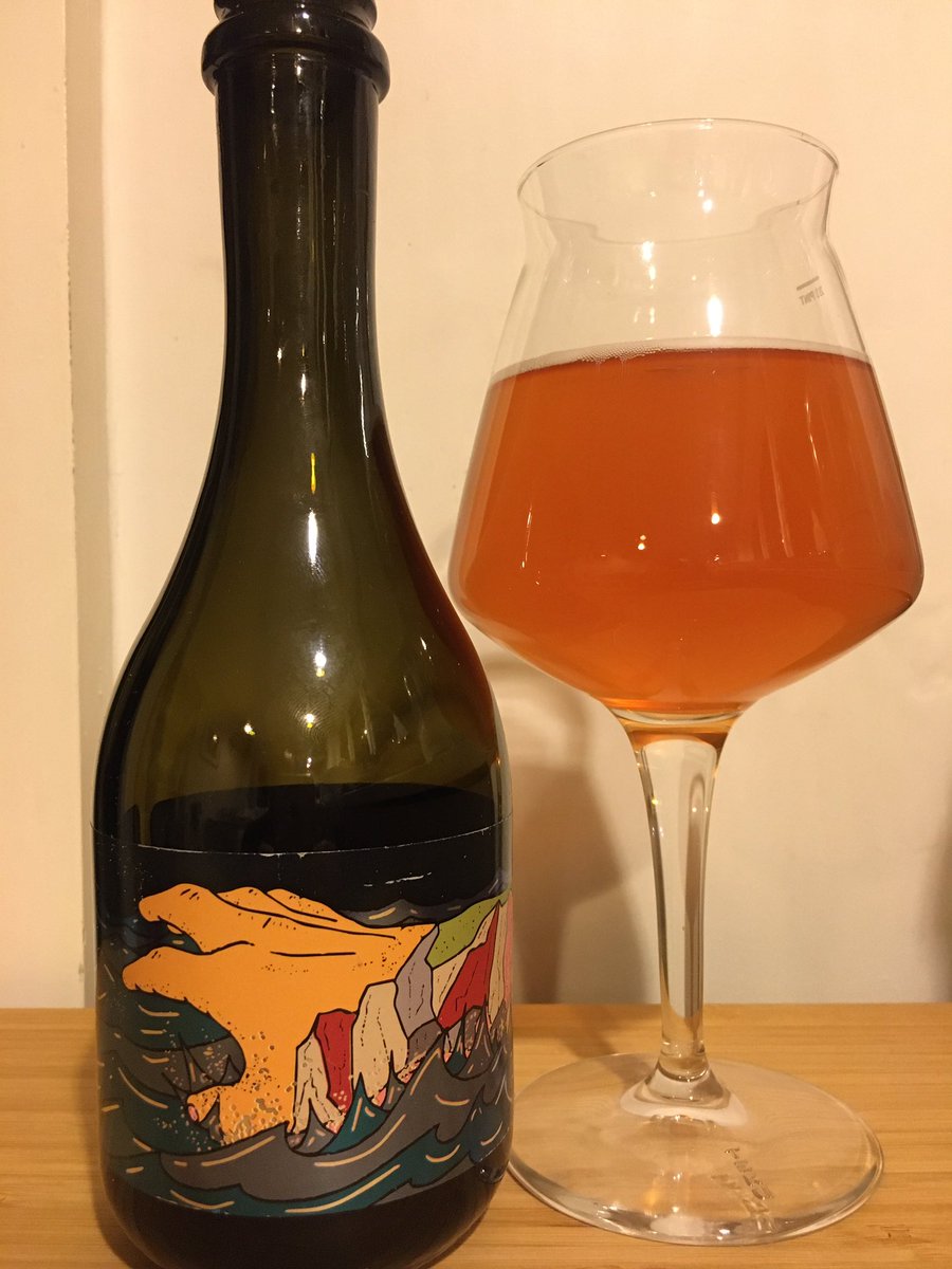 ihardwick's tweet photo. Was pondering what beer to reach for to test out my handsome new #Rastal #Teku glasses. A Small Stretch of Land from @BeavertownBeer #TempusProject was the perfect choice. Love this brew produced in collaboration with @ChapelDownWines &amp; @fhvlondon. #craftbeer #beerorwine https://t.co/K6cp2WNJH2