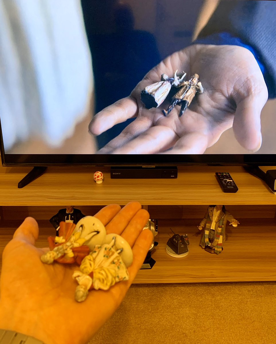thewhovalley's tweet photo. Ladies and gentlemen! See the incredible shrinking device! Want to be smaller, ladies? YOU CAAAAN!!
Whovalley is officially down with @sacha_dhawan as the Master. Marvellous performance #doctorwho #themaster #TissueCompressionEliminator #jodiewhittaker #timelords I tip my hat https://t.co/iH6uLmOeSX