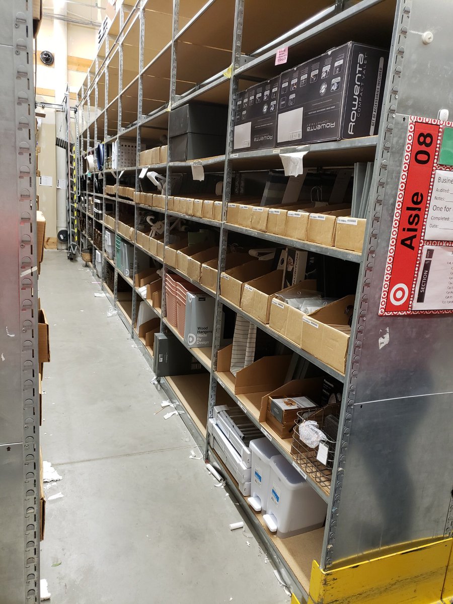 Boxes?! WHAT ARE THOSE?! Not at 2016!! #boxless <a href="/TgtTJ2016/">TJ Salerno</a> @ArynSmith68 @I_Tob26 <a href="/erikmm07/">Erik Moore</a> @redandkhaki1804