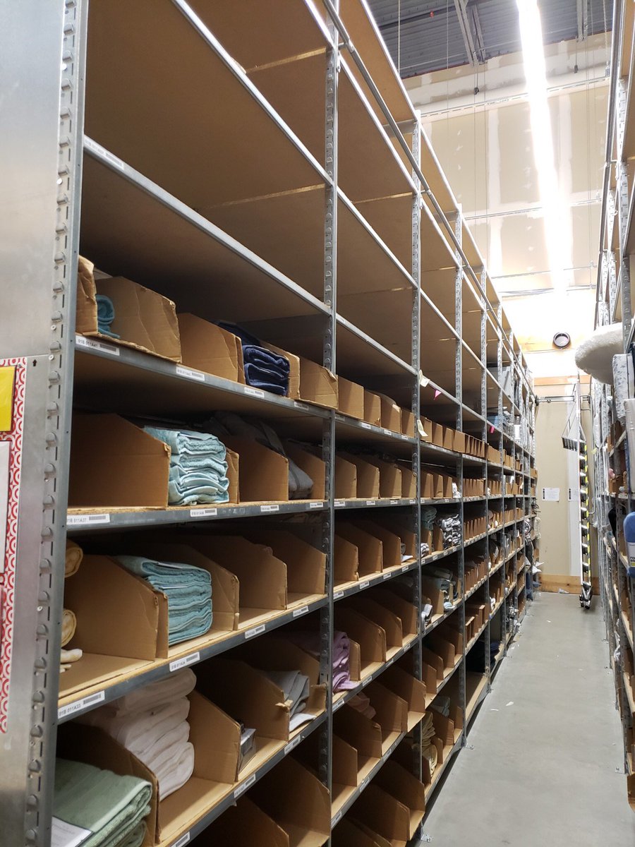 Julie_Target's tweet photo. Boxes?! WHAT ARE THOSE?! Not at 2016!! #boxless @TgtTJ2016 @ArynSmith68 @I_Tob26 @erikmm07 @redandkhaki1804 https://t.co/H3gNsHEPGE