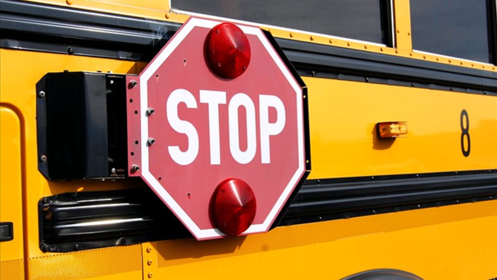 VenicePandaMom's tweet photo. LAUSD Schools are back in session on Monday Jan 13th!
⚠️#DontTextNDrive 🚸#KeepKidsSafe 🛑#SchoolZones
@Venice_MarVista @PDRScanner @Venice311 @LAPDPacific FollowTrafficLaws! LeaveEarly⏰
🛑TakeTurns! DontRunRedLights🚦 DontBlock!☠️BetterLateThanDead! 🚌🚶🏼♂️🏃♀️🚶🏽♂️🚶🏾♀️🚴🏽♀️🛴🛹🚸🚔 https://t.co/WSNYklBdyK