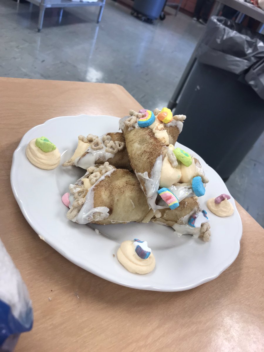 SpiritLakeFCS's tweet photo. Event Planning and Catering class made pasta to sell at lunch. They ended the day with a cereal competition. Lucky Charms cannolis won 1st place and the Fruit Pubbles shake won 2nd! #SLJterm https://t.co/uOPus0vUvV