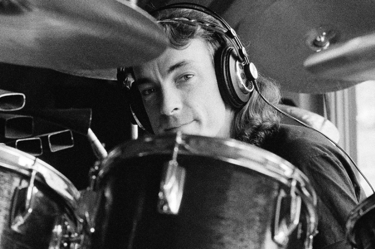 Rush's Neil Peart, the Hall of Fame drummer who set a new standard for rock virtuosity, has died at age 67 rol.st/30aZSSQ