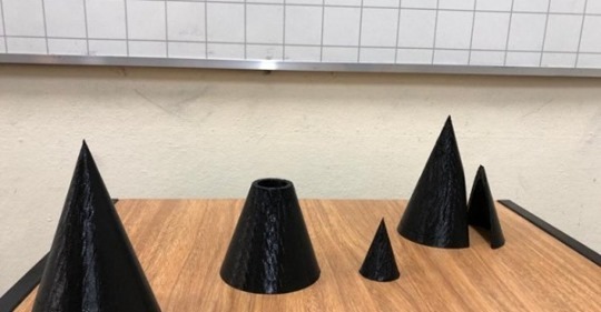 Professor do IFSul desenvolve ferramentas para disciplina de geometria analítica

Objetivo é conectar a matemática e a física com situações reais, facilitando o aprendizado.
Acesse mla.bs/4cd4e51e

(Foto: Divulgação - DP) #Educação