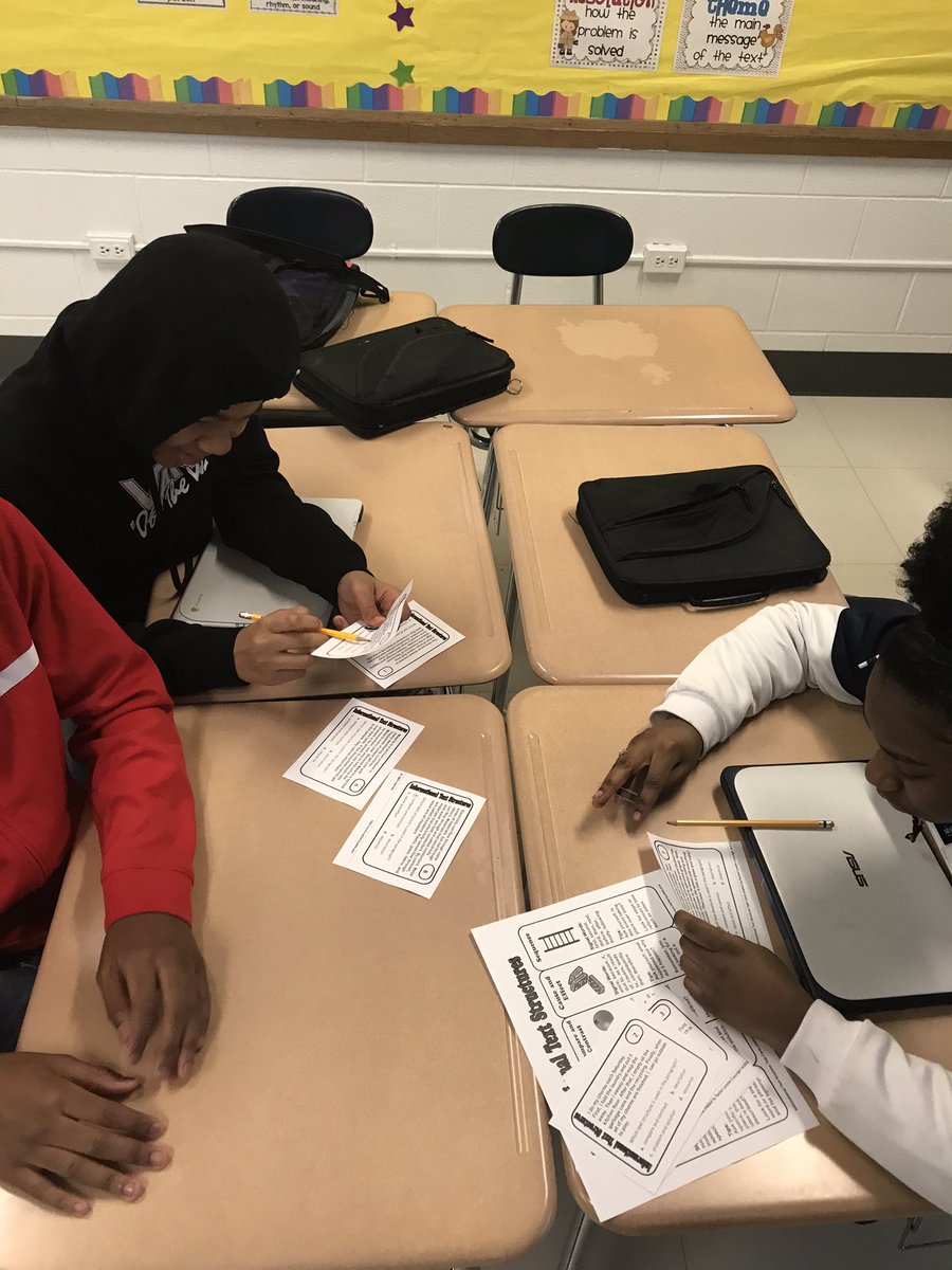 asuarez85's tweet photo. Middle schoolers working on task cards to identify text structures #collaboration #studentledinstruction https://t.co/NevNrnCaOu