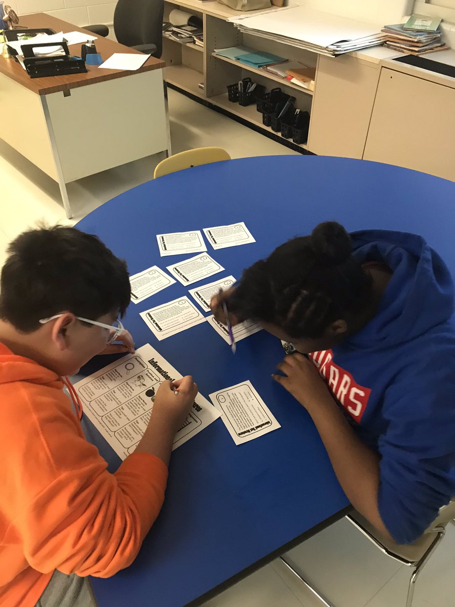 asuarez85's tweet photo. Middle schoolers working on task cards to identify text structures #collaboration #studentledinstruction https://t.co/NevNrnCaOu