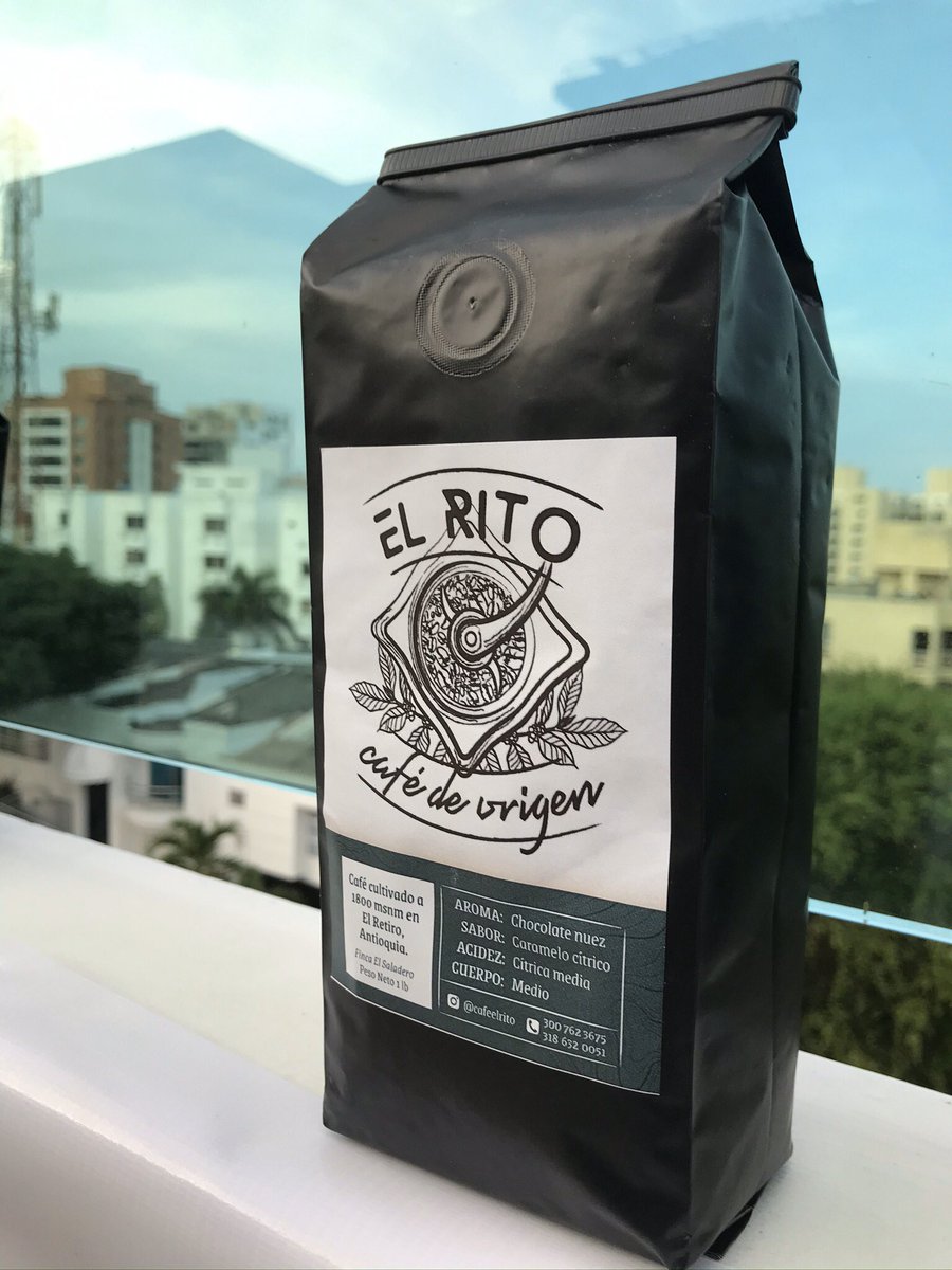ricardopelaezm's tweet image. Hola vendo café especial de mi finca a solo 18.000 la libra, es súper rico no se van a arrepentir, si no lo compran colaborenme con un RT para darme a conocer.