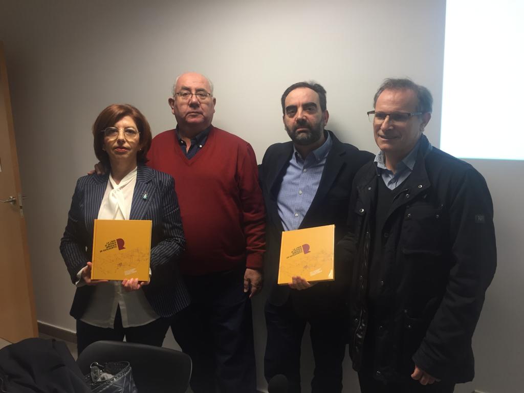 InmediataXYZ's tweet photo. Presentación del Libro La Línea de Defensa Inmediata en Rafelbunyol por José Aleixandre, Julio Badenes y Esteban Clemente. Trataron la localización de tres grandes núcleos defensivos de la Guerra Civil
https://t.co/N5OnsJT66j https://t.co/c99jNdKDo0