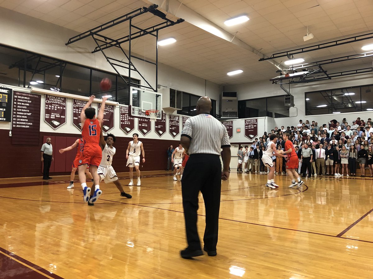 BollesBoys's tweet photo. Great bounce back win over a big rival. Bolles 59 Episcopal 55. Bobby Crouch led the Bulldogs with 24 points. @BollesSchool @JustinBarneyTV @ThePrepZone @CFreemanJAX https://t.co/vfKLOfLPTM