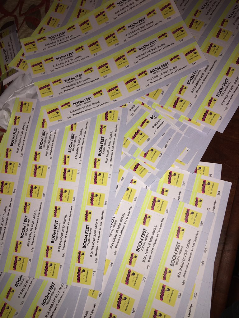 MatiLuCABJ's tweet photo. Ya las tengo en casa! Cualquier cosa me escriben! 200$. Wpp:2942600611 Dale que se pone🔥🍻🍾🥂 18E #ModoBoom https://t.co/4OL7LeJFPC