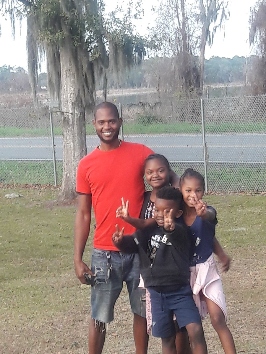 Dannie Young tweet media