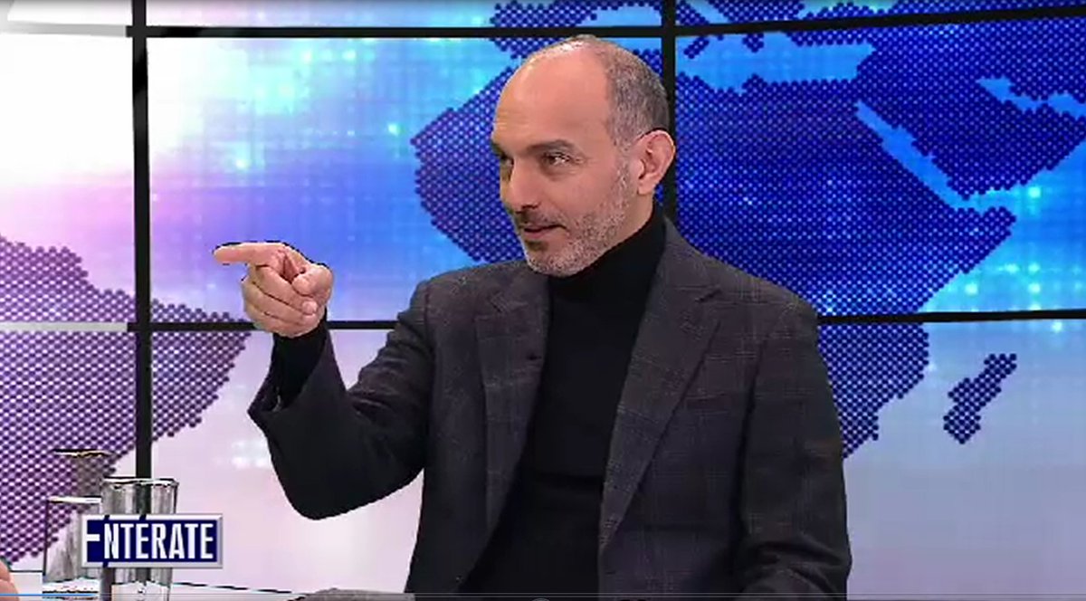 EnterateCaracol's tweet photo. En @EnterateCaracol invitado @alexjadad, la entrevista a las 22:30 Colombia #CaracolInternacional #Entérate https://t.co/SG0KwlWVpT