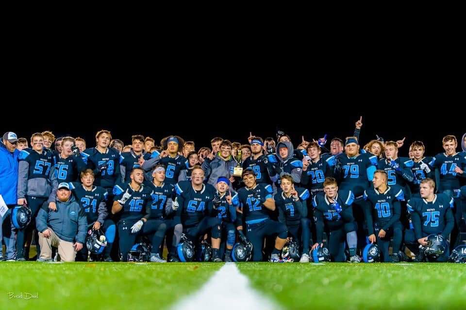 davidmoore_7's tweet photo. Ridgeview announce that head 🏈 coach Rick Mullins is stepping down. Mullins served as HC of Pack for 5 years &amp; Clintwood for 12 years. Green Wave &amp; #WolfpackNation salute &amp; thank you! You've been the best! @tnsportslive @BHCSports @WCYB_Heather @WCYB_CaseyGoetz @hatfieldsports https://t.co/G9eQsBnKl2