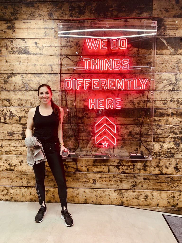 TOstrowe's tweet photo. Amazing workout tonight ⁦@BarrysBootcamp⁩ , Manchester! Thank U ⁦@AliciaVerrando⁩ 💪❤️ https://t.co/0jCHnDBNE0