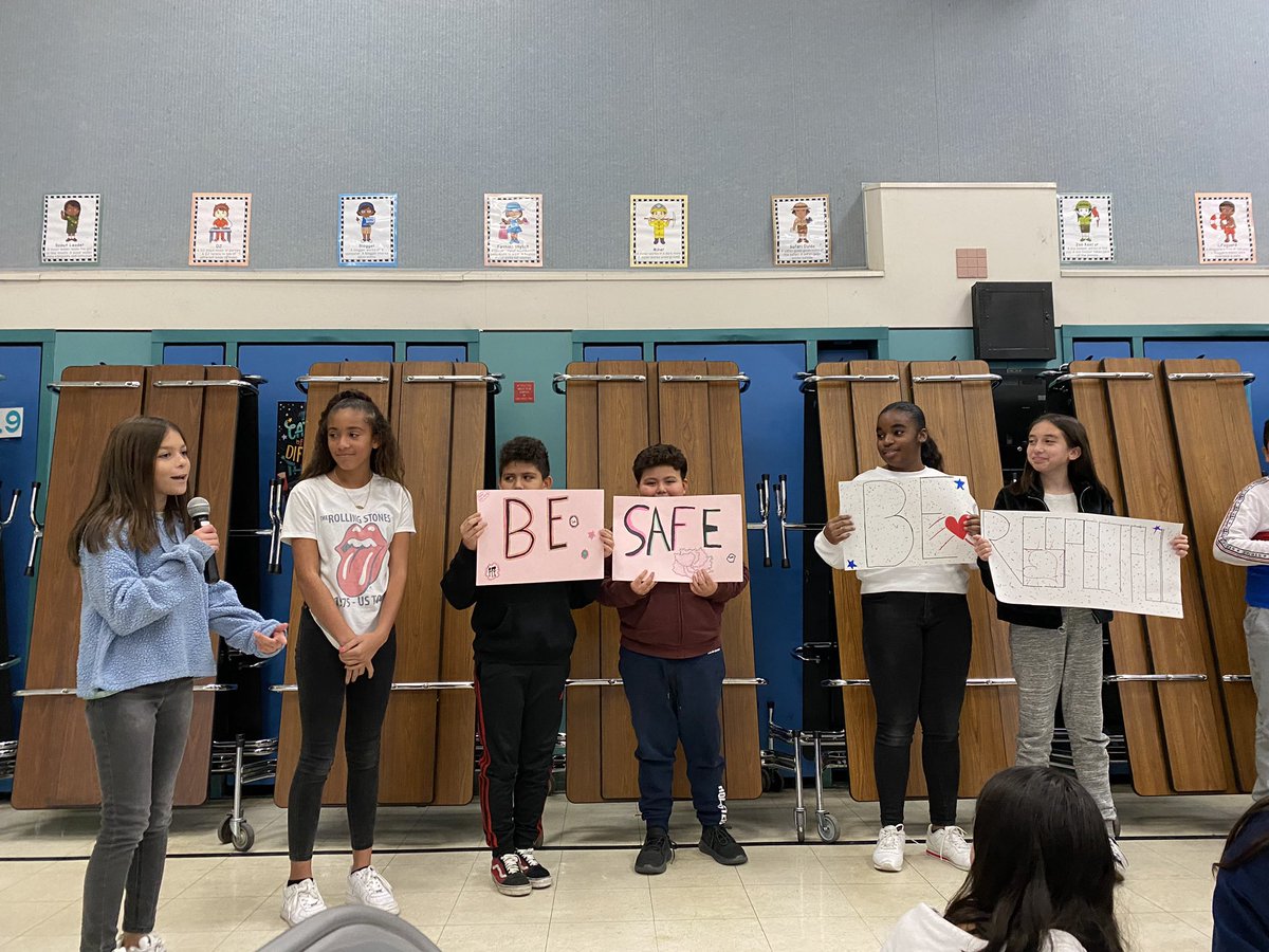 MrFoldvary's tweet photo. It’s a new year, so we ended our first week back with a refresher assembly on the #3Be’s of 19-20: Be Safe, Be Respectful, Be Responsible. Our #VintageDolphins 🐬 shared with their peers all about making good choices around campus! https://t.co/6zlukyvC0U