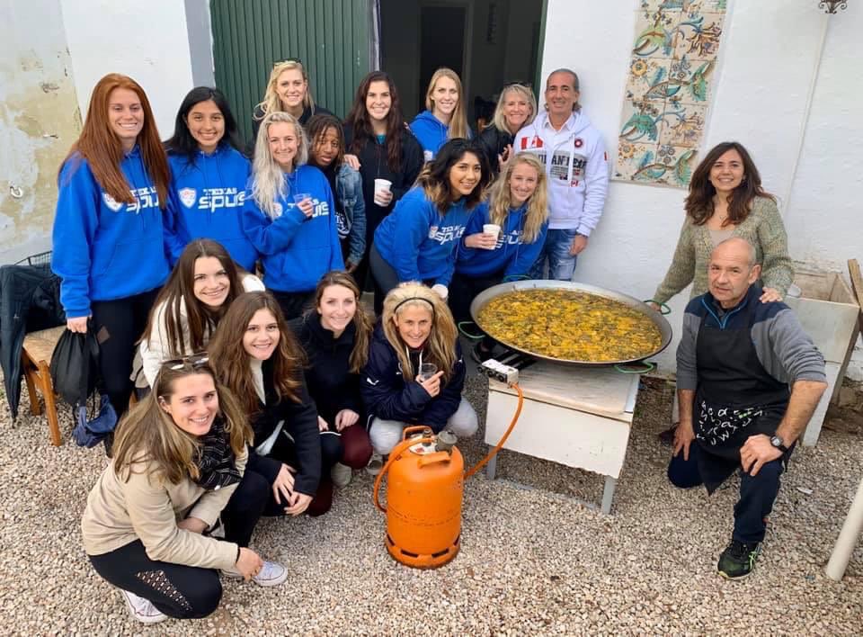globalsportalen's tweet photo. ⚽️ 🇺🇸 Day 9️⃣ #TexasSpurs Tour.
Another day to remember for our girls from @texasspursfc. Biking along the beach, enjoying the Mediterranean and more unforgettable corners of Valencia and taking a master class in how to cook a paella. Many smiles.
#GSTAmericanTours https://t.co/lH3P9hyf39