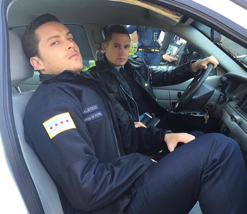 jonakijoannaki's tweet photo. I can't wait to see Roman back in te show! I missed him sooo much!
#ChicagoPD #JayHalstead #SeanRoman https://t.co/orDqdy7tRc