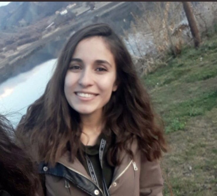 Bu kızımızı mutlak bir gören vardır..
Lütfen yayalım! 
#GuelistanDokuNerede