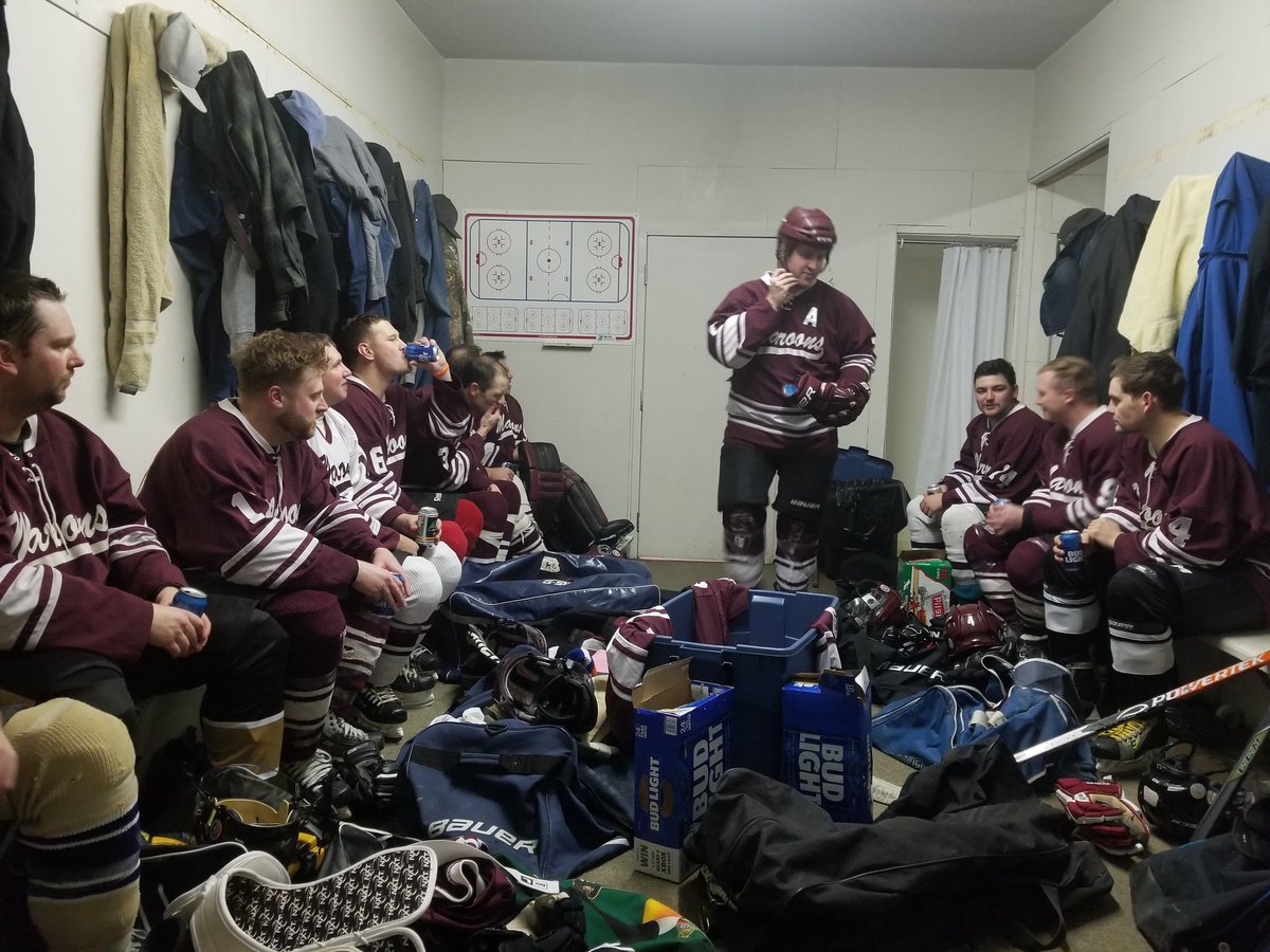toddvallee's tweet photo. Kincaid Maroons alumni game. Old guys vs older guys. https://t.co/5hn3bTlPrZ