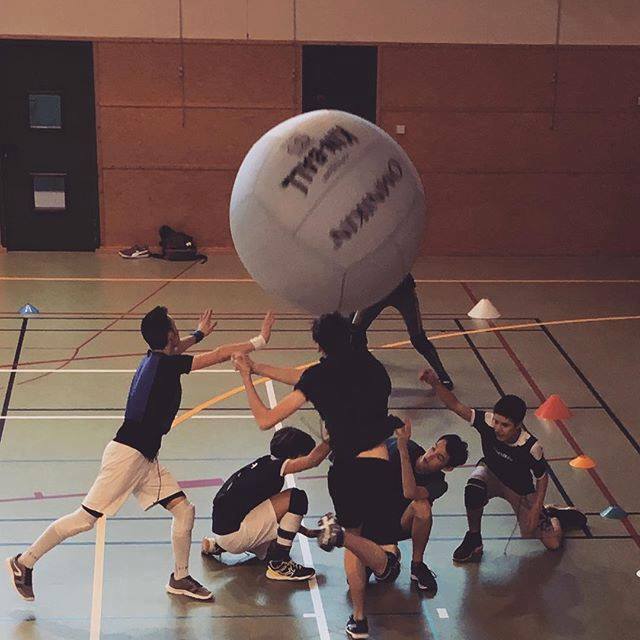 KinBallMessimy's tweet photo. Messimy sera à Tours ce dimanche pour le deuxième Open de la Ligue EST. #wearekinball #kinball https://t.co/S7p5yRUqAE (suivez-nous aussi sur Instagram >> https://t.co/CLGaACR5XU) https://t.co/FiWIwgc10b