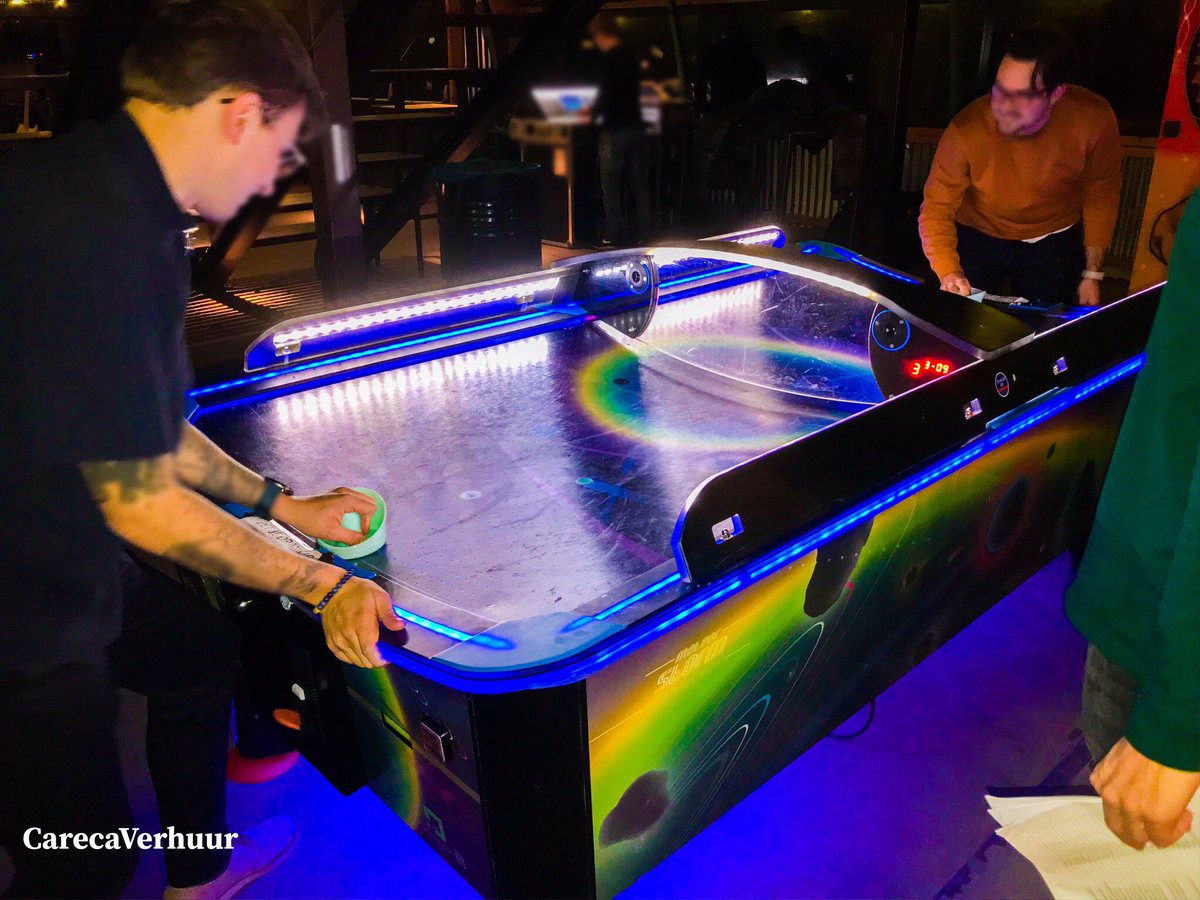 Virtualgames9's tweet photo. Arcade Game area ready for Essent / vandeBron personeelsfeest
#thuishaven #event #vandebron #gamearea #arcadegames #verhuur #essent #airhockey #area51 #boxingmachine #airhockeystorm #carecaverhuur #huren #buzzwiregame https://t.co/CPFHDAocGp