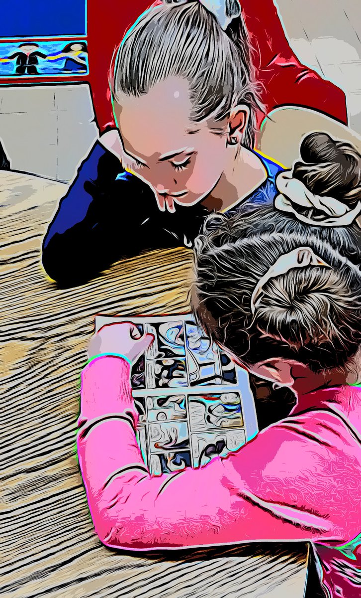 Mr_Shave_TIS's tweet photo. Graphic novels are always super popular with my Sidekicks, bit they are chewing up Sisters & Smile right now thanks to @MrsWheelerOPS who sent them to us. #ACSDreads @TitusvilleTiger #graphicnovels https://t.co/HlxjvBXKQd