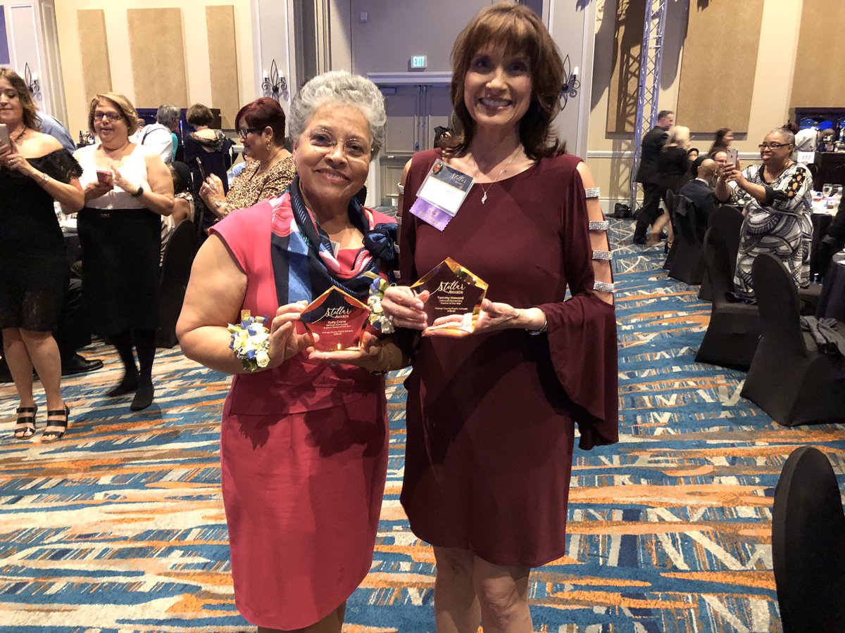 Stellar Awards! 🎉We are proud to celebrate our Support Person of the Year, Mrs. Crane and Teacher of the Year, Mrs. Howard!
#OCPSStellarAwards #zeseagles
