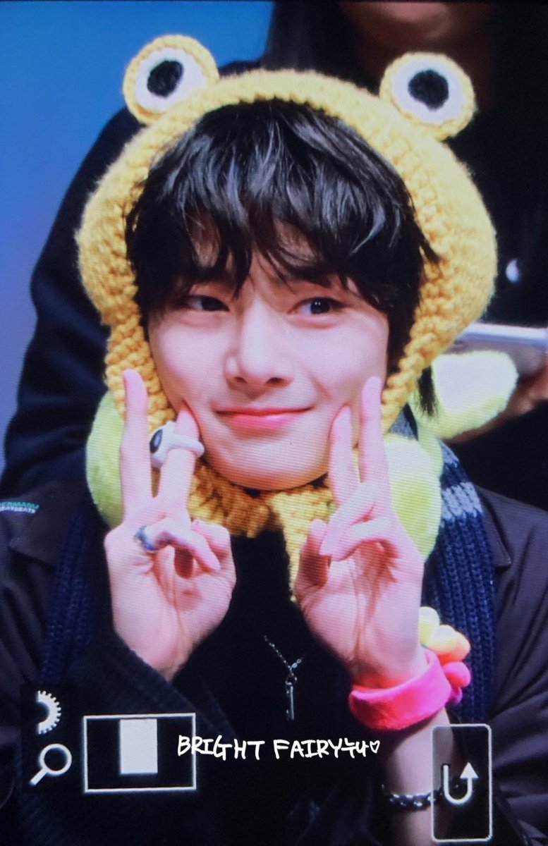 i would like to thank  @huarjs for putting @kitthwa’s 200109 jeongin thread on the tl